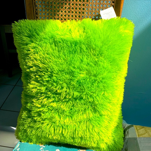 Grinch Fluffy Lime Green Glaze Soft Rectangle Pillow Size 20 x 26" Filled in USA - Picture 1 of 9